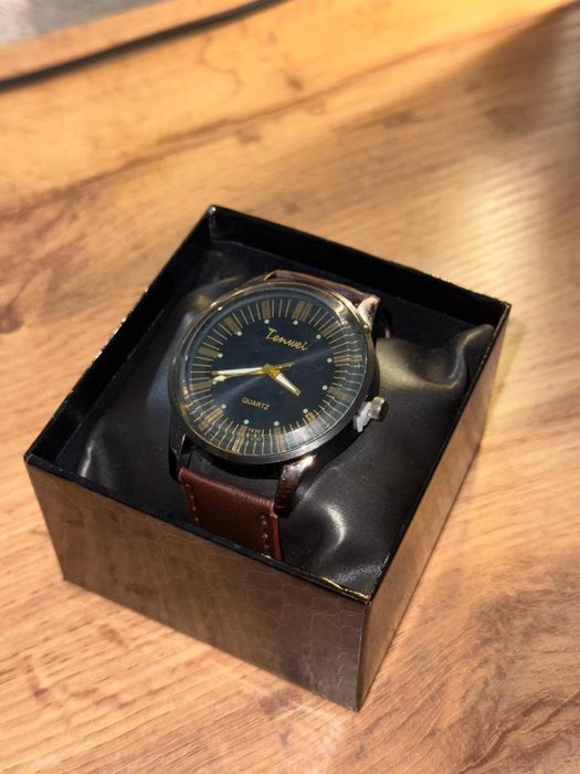 Часы новые 8 разных