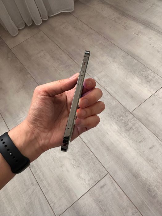 Продам iPhone 12 Pro айфон 12 про