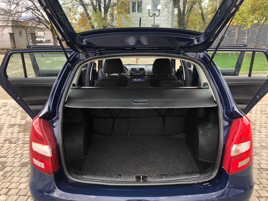 SKODA Fabia 2012 — imagine 5