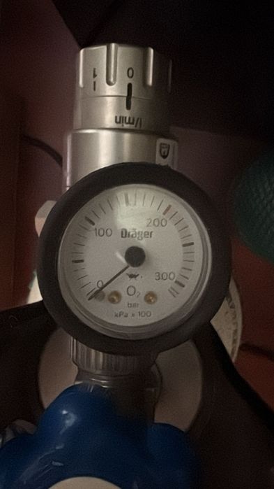 Regulator oxigen CO2  .Noi ,Pretul este pe bucata