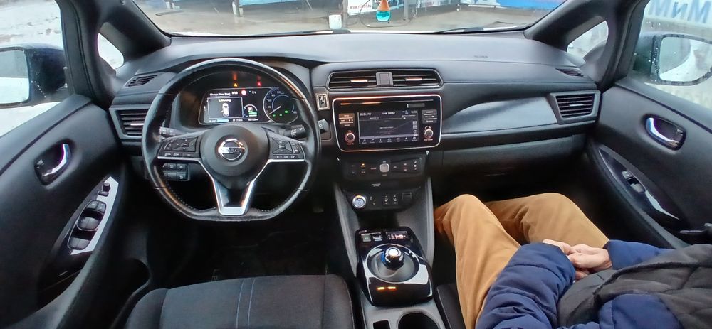 Nissan leaf 40kw 55000km 360°