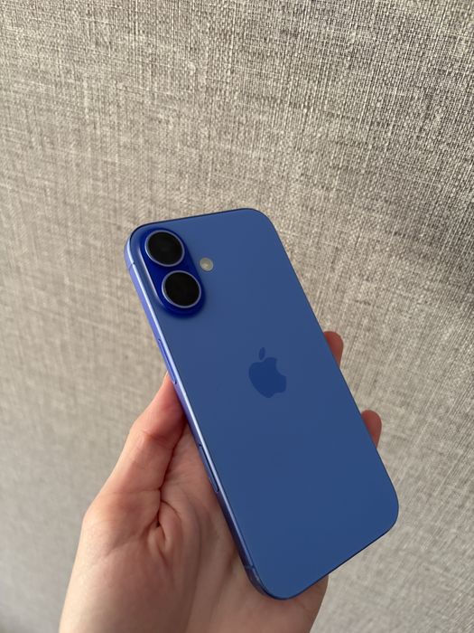 Продам айфон 16 iphone 16 128 гб оригинал
