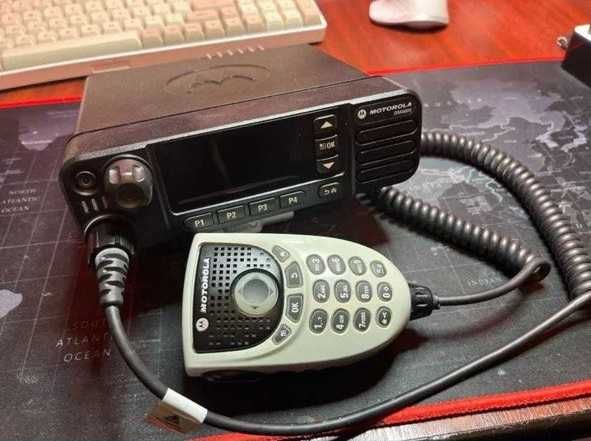 Motorola DM4600 Analog + Digital UHF