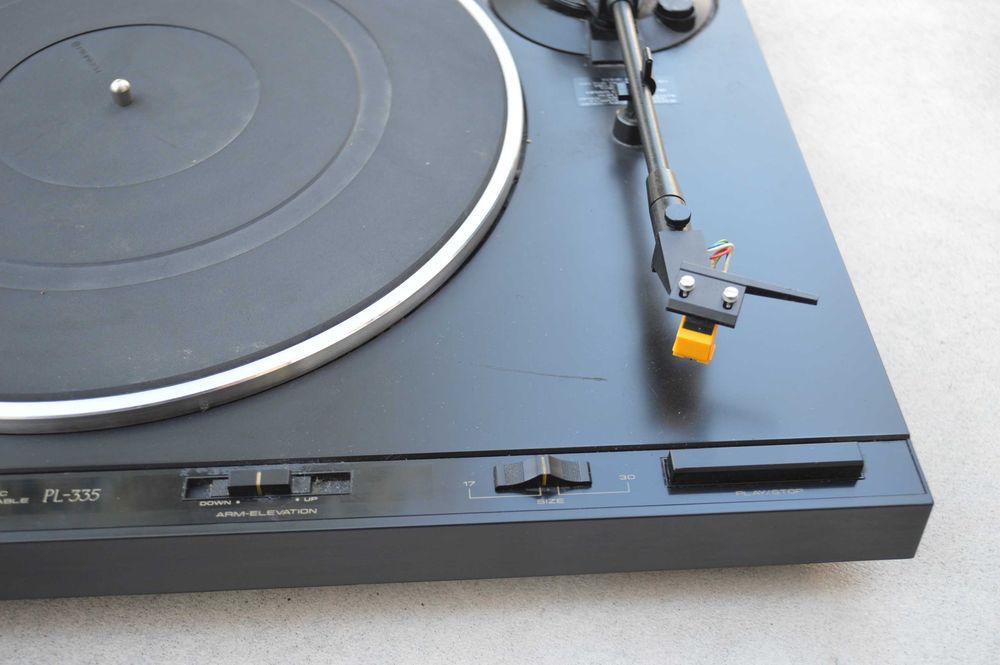 Pick up Pioneer PL 335