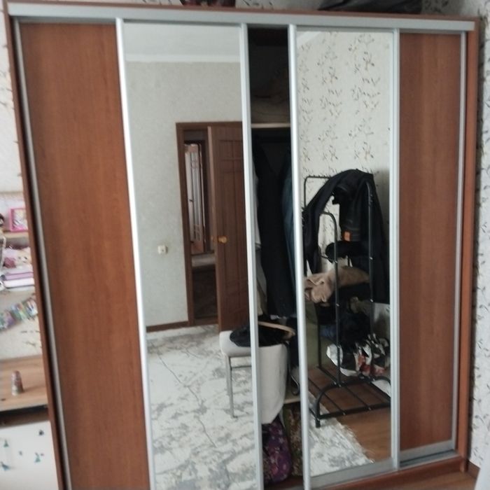 Продам шкаф купе