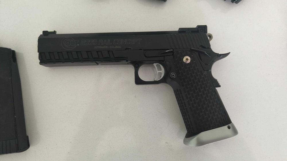 Airsoft пистолет  Colt 2009 Rail Concept CO2 GBB