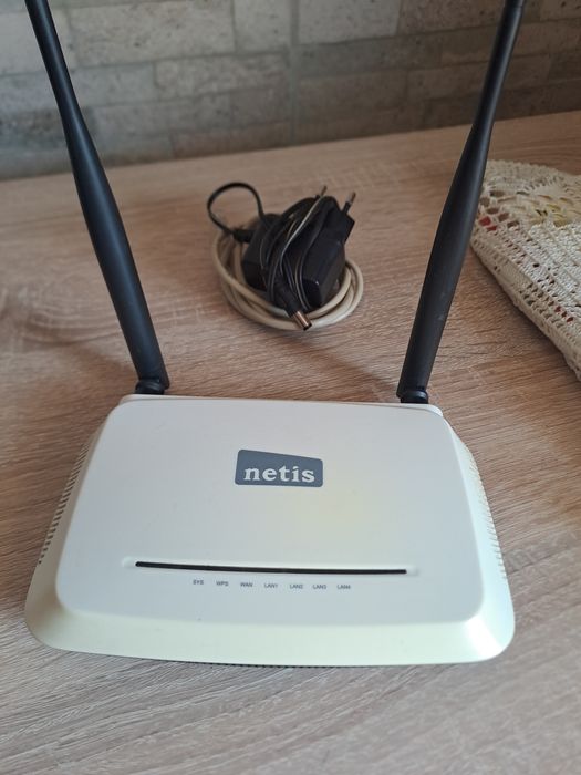 Рутер за Wi-fi Netis,Двужичен Кабел