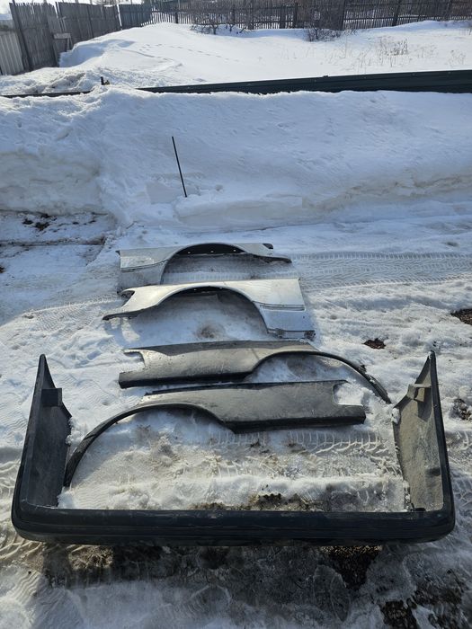 Продам комплект расширений на мерседес 124