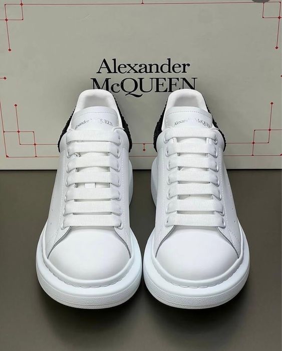 Adidasi Mq Queen