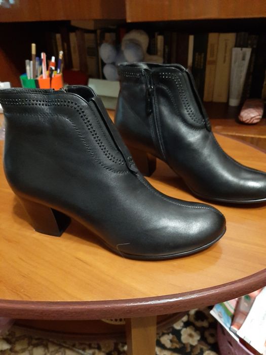 Продам полусапожки