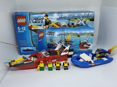 Lego city fire boat hot sale 60005