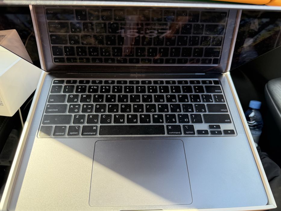 Макбук 13 аир , м1 , 256гб