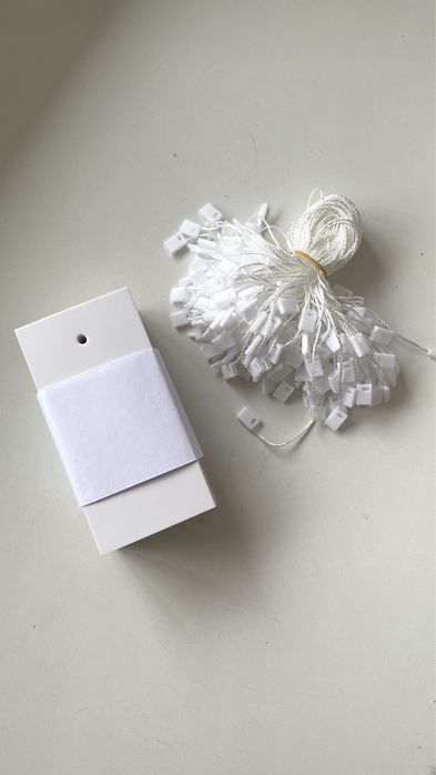 Бирка, этикетка картонная с биркодеожателем