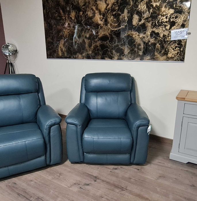 Тюркоазено син кожен комплект - диван тройка и два фотьойла La-z-boy