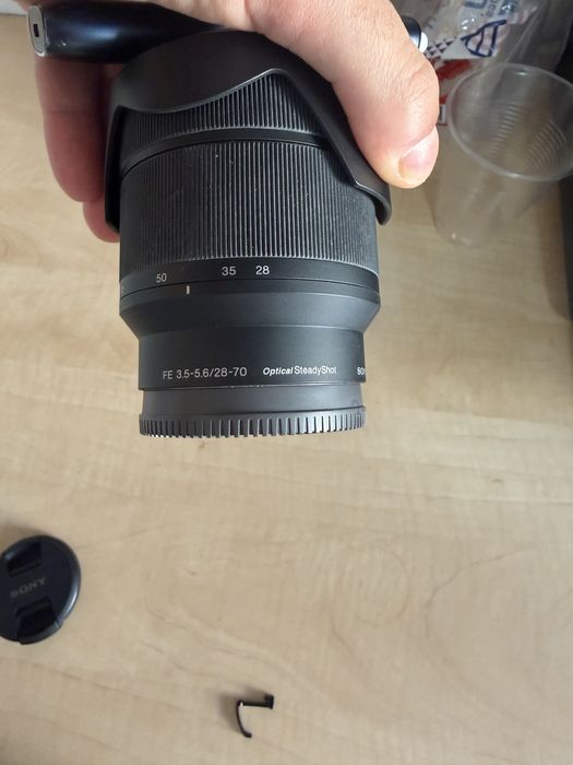 Obiectiv Sony FE 28-70mm