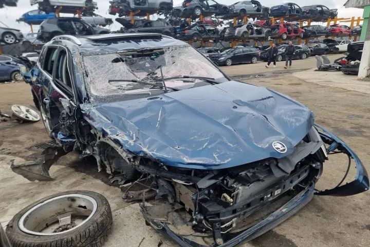 spirala volan motoras stergatoare geamuri laterale stop dreapta selector de viteze Skoda Kodiaq, an 2018, motor 2.0 tdi 190cp cod motor DFHA, 4x4,  Dezmembrez