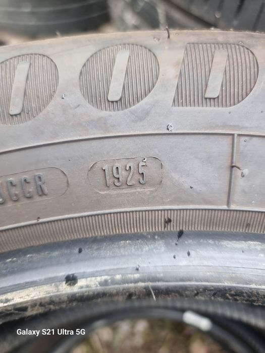 Летни гуми GOODYEAR 215 55 17 dot1925