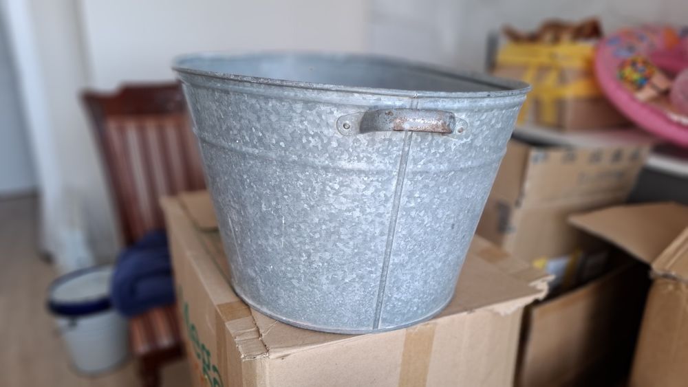 Срочно дёшево продам таз, секаторы,сапоги