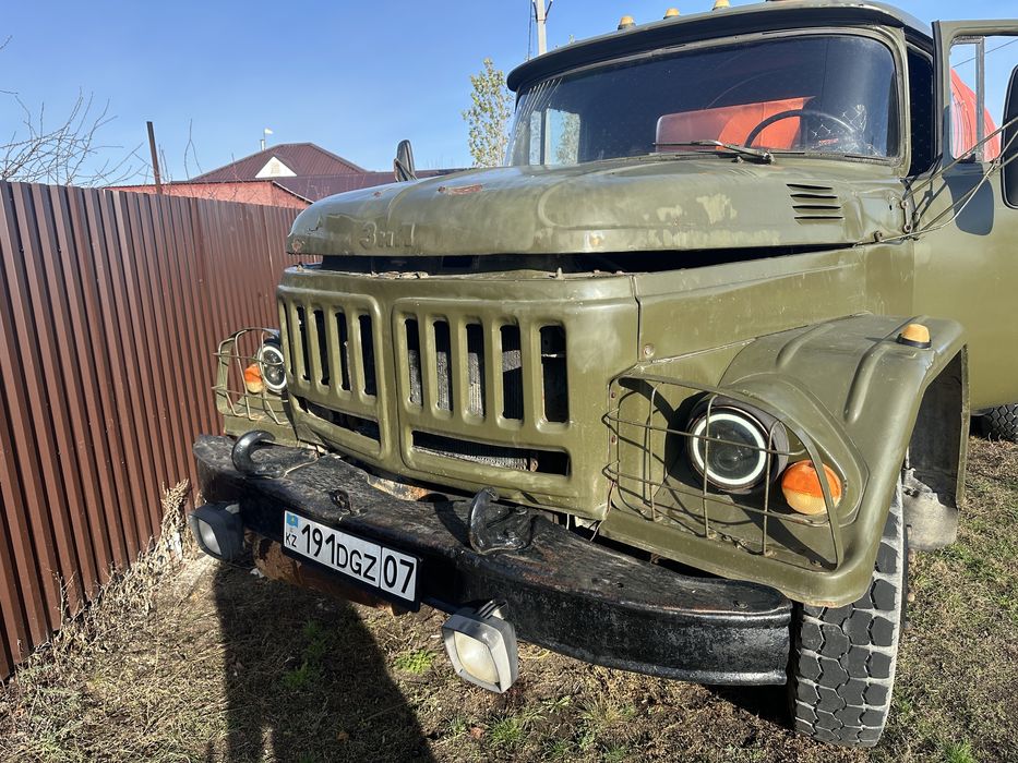 В продаже зил 130