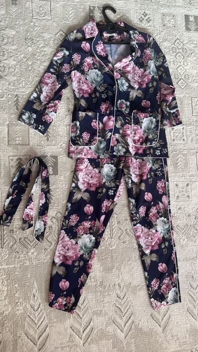 Костюм двойка р.42-44