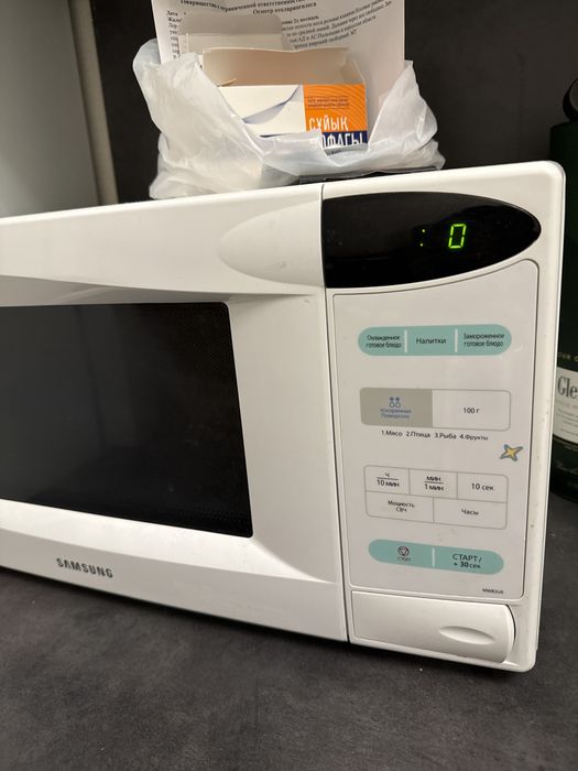 Микроволновая печь самсунг работает
