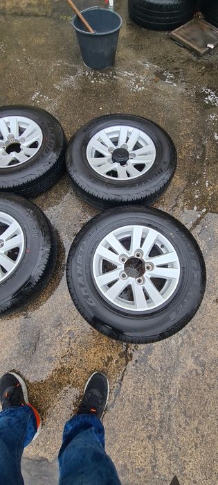 Гум с джанти за сузуки джими самурай Витара 15ц гуми на250 кл 5гуми