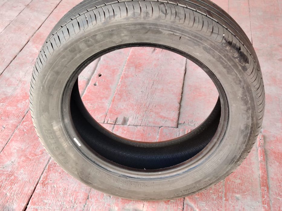 Покрышка почти новый