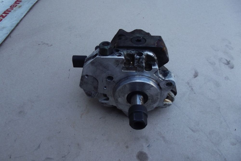 Pompa inalte BMW E87 2.0 E46 E90 e60  pompa inalte presiune dezmembrez E87