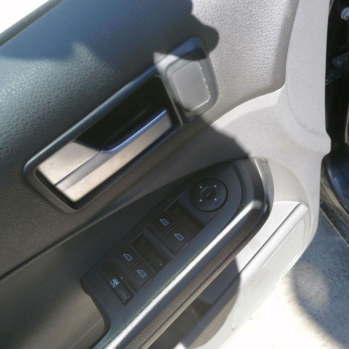 Dezmembrari  Ford C-MAX 1  2003  > 2010 1.6 TDCi Motorina