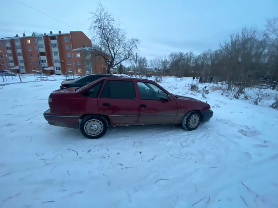 Продам нексию, на ходу