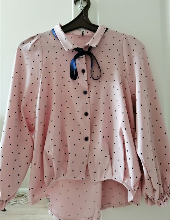 Продам разные пиджаки и блузки