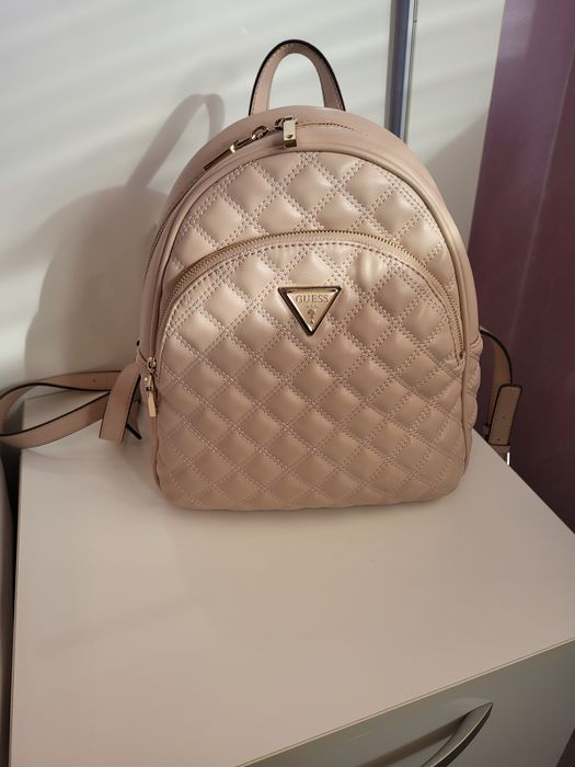 Дамска Раница Guess