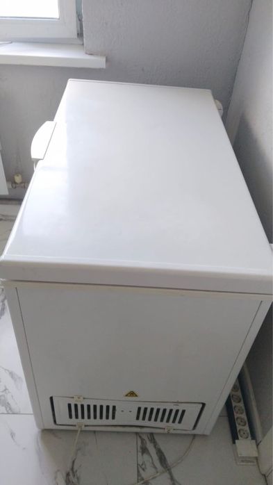 Продаю морозильник
