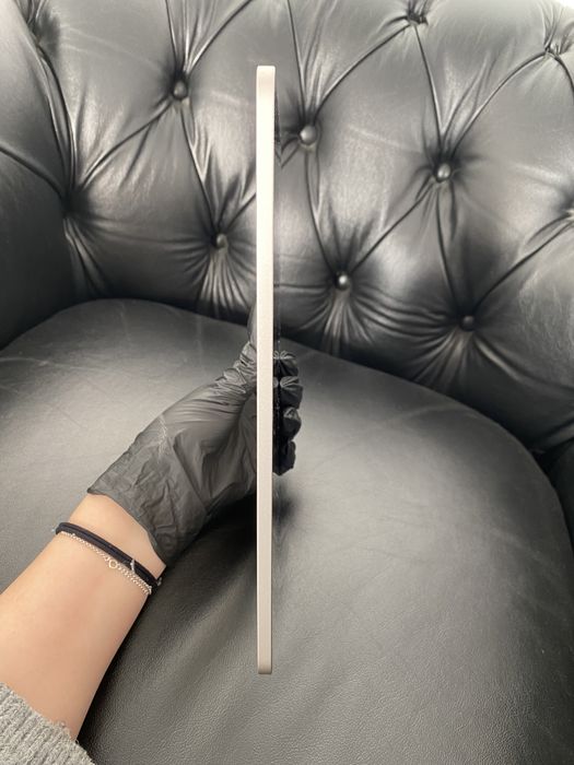 iPad Air 11-Inch M3 / WI-FI / 256 GB / Starlight / Desigilat|