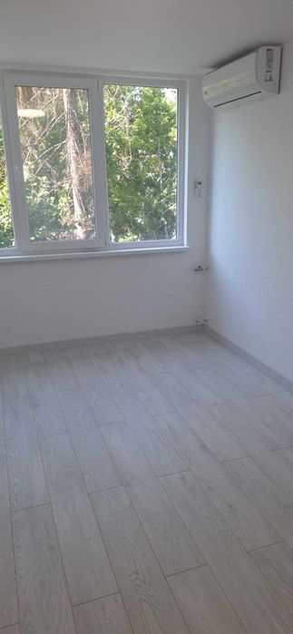 Продава се Тристаен апартамент в Разград, Център - 90 кв.м за 1615 €/кв.м - Снимка #5