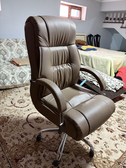 Кресло кожанное г