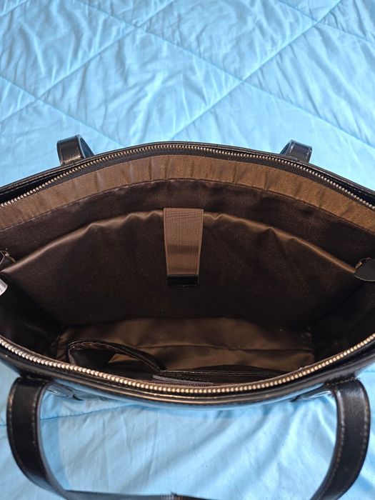 дамска бизнес кожена чанта с отделение за лаптоп S-Zone