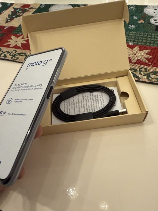 Samsung A16 Motorla g35