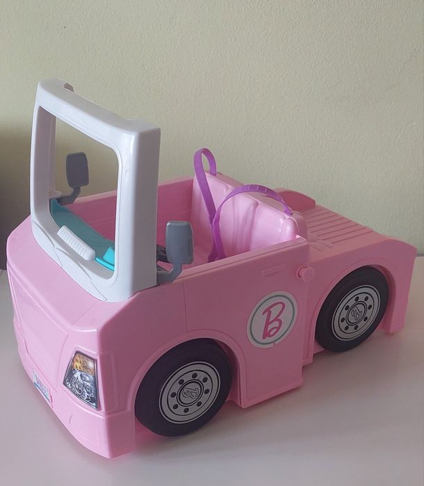 Кемпер 3в1 - трансформира се в 360-градусова зона за къмпинг; от него