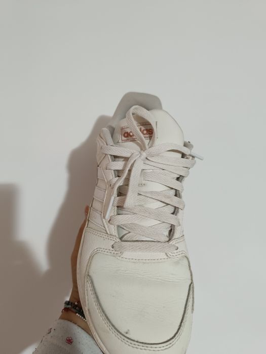 Adidas comfort dama mărime 40, in stare f buna, preț super redus