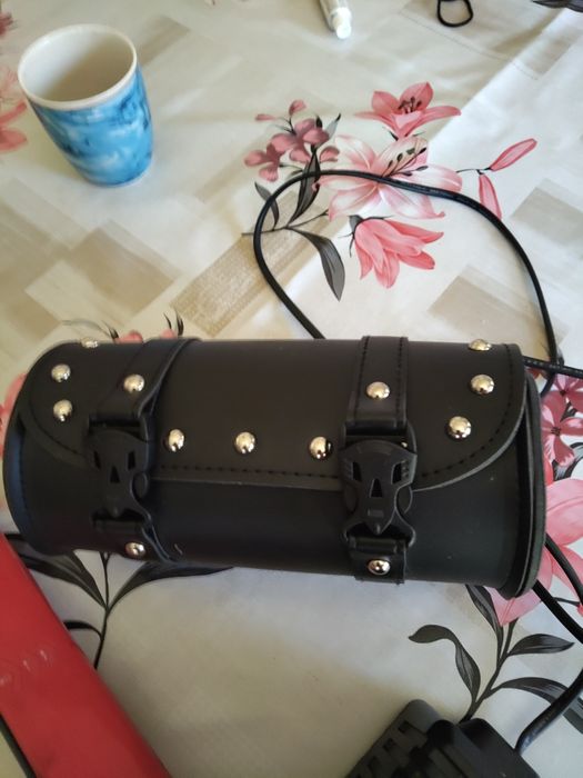 Vând la pachet aceste piese.