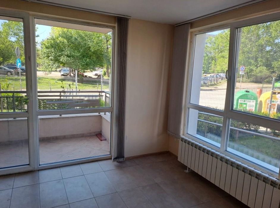 Дава се под наем Тристаен апартамент в София, Младост 2 - 98 кв.м за 750 € - Снимка #1