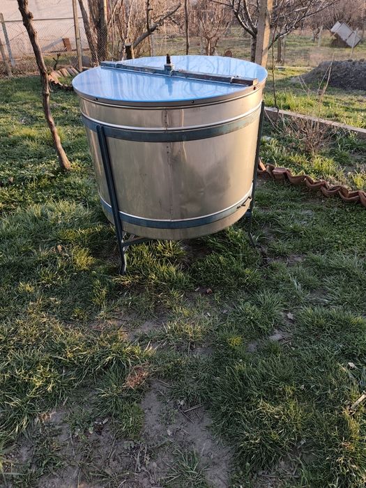 Центрофуга за пчелен мед