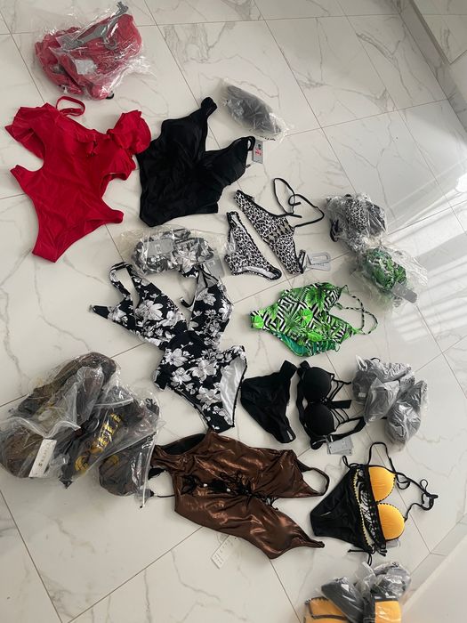 30 buc Costume de baie diferite modele, diferite mărimi
