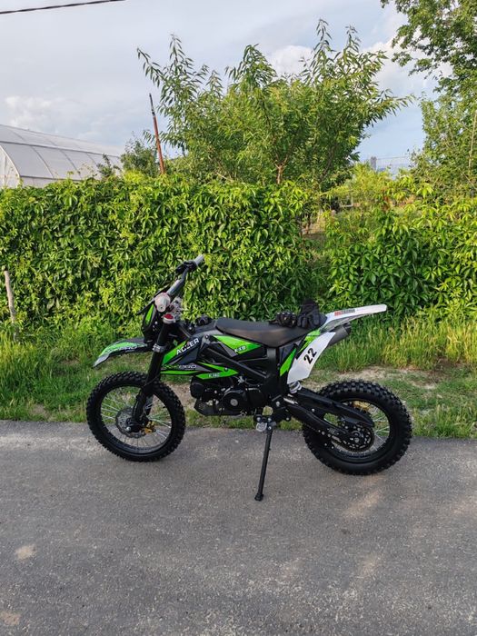 Motocross KXD Pro Adler 140cc + Casca,manusi,genunchere,armura