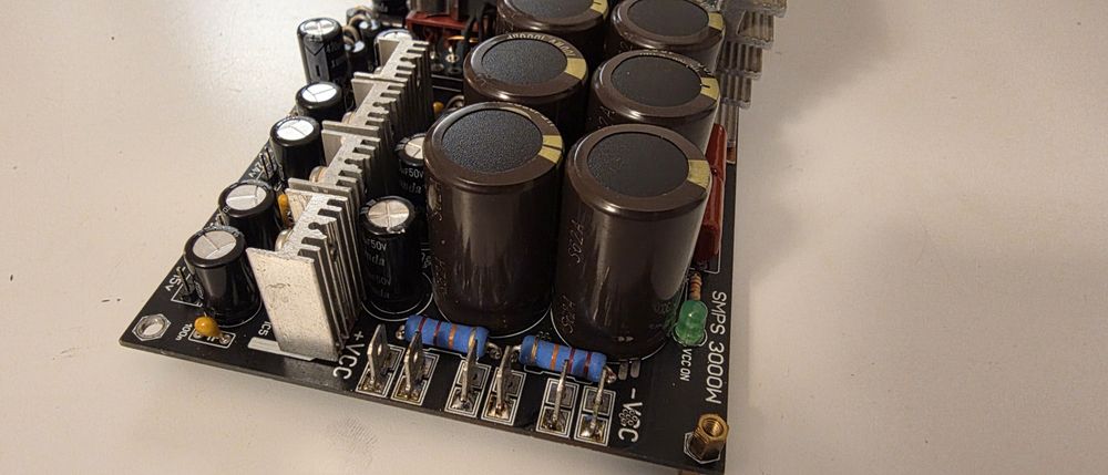 Sursa SMPS amplificator audio 2 x 65V 2000W