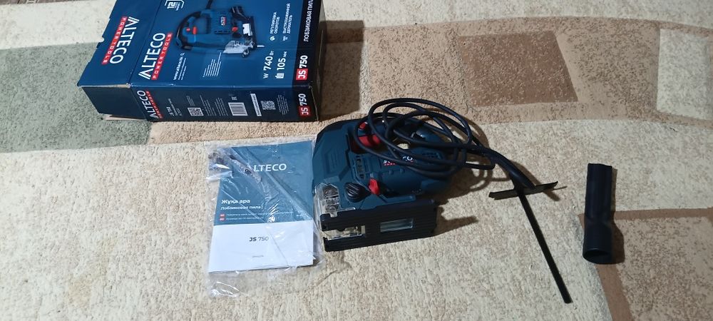 Электролобзик ALTECO JS 750