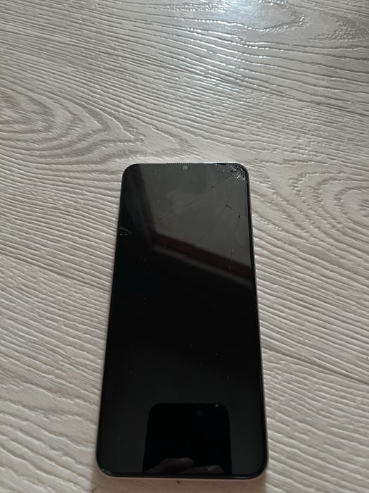Продам Oppo A77s сломанный экран