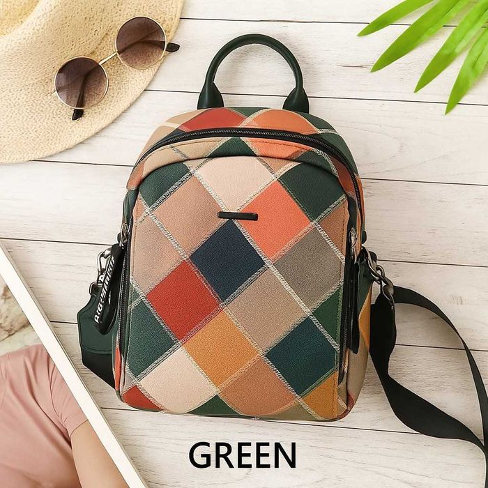 Модерна и цветна дамска раница