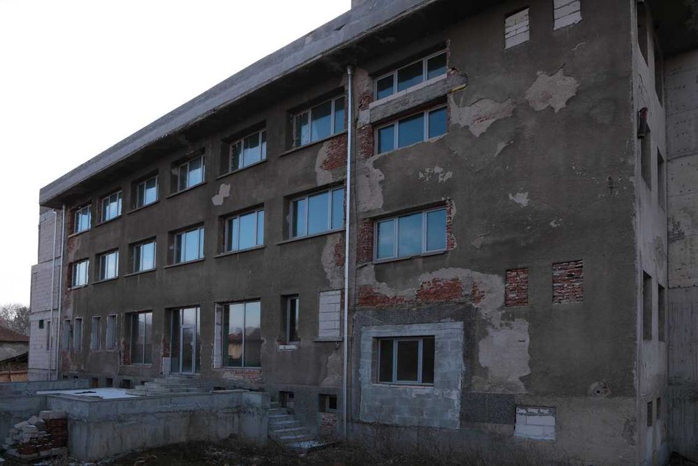 Продава се Офис в с. Лесново, Област София-област - 1634 кв.м за 437 €/кв.м - Снимка #7